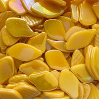 Verre Mosaique - glass mosaic -Glasmosaik-glasmozaïek-Bloemblaadjes Glas Parelmoer Warm Geel - mosaicshop