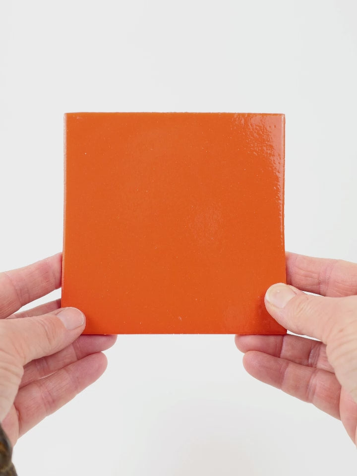 Video showing Morasutti Smalti mosaic tile – orange – 11.5 x 11.5 cm, rotated to show full tile