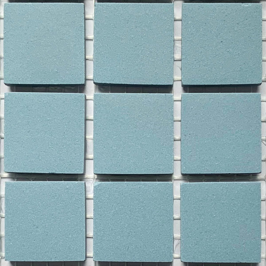 Winckelmans Bleu – carreaux de mosaïque mats de 20x20 mm sur filet